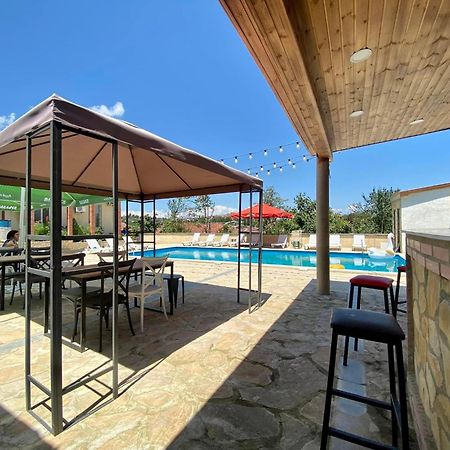 Hotel Traveler Sighnaghi Exterior photo