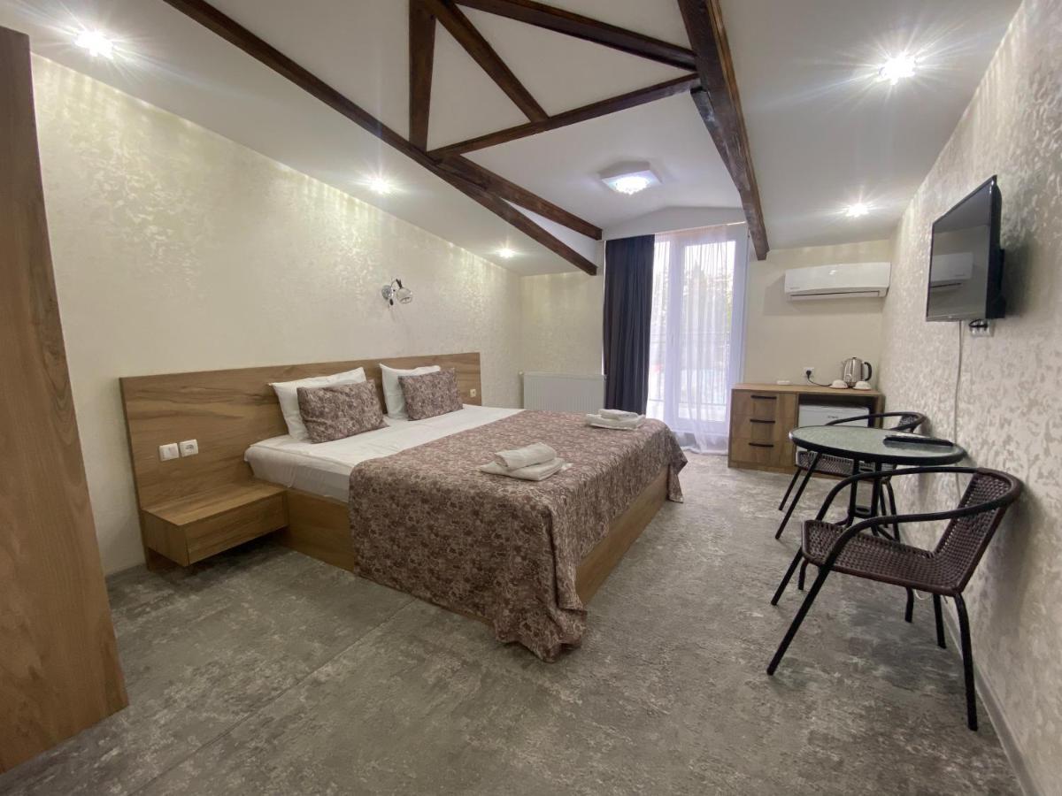 Hotel Traveler Sighnaghi Exterior photo