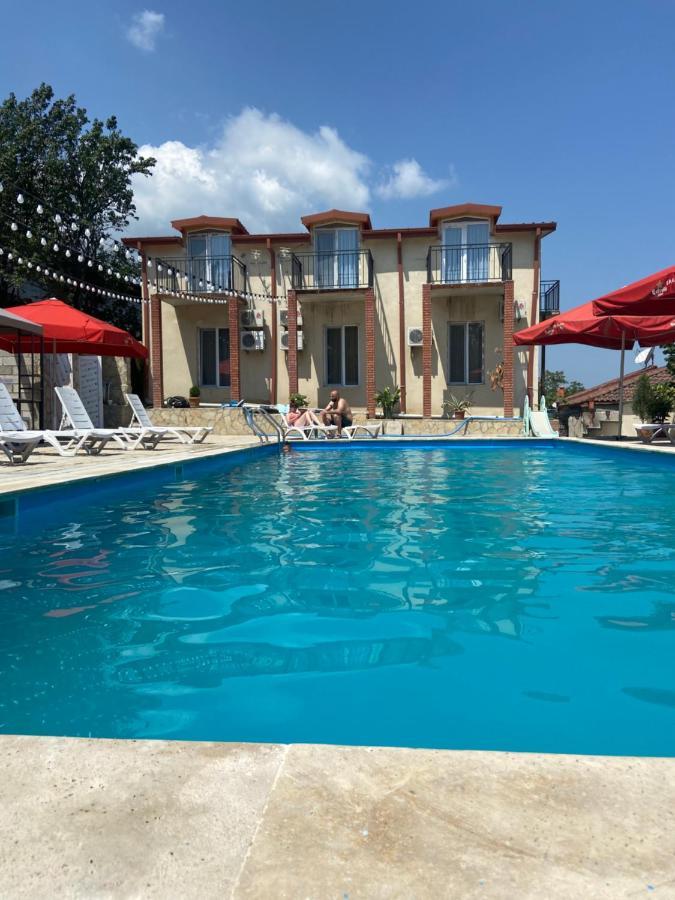 Hotel Traveler Sighnaghi Exterior photo