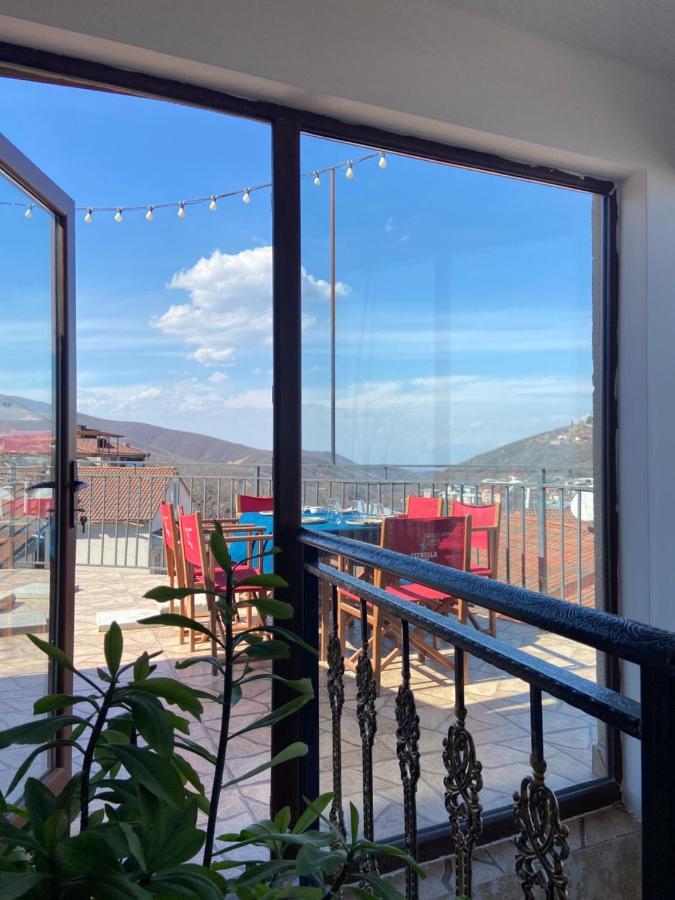 Hotel Traveler Sighnaghi Exterior photo